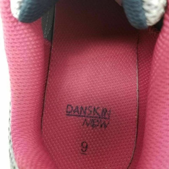 Danskin Now Womens Athletic Sneakers Shoes Gray Silver Size 9M - Picture 8 of 11